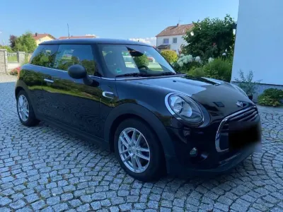 Usata Mini ONE 102 CV (75 kW) 2015 Nero Utilitaria