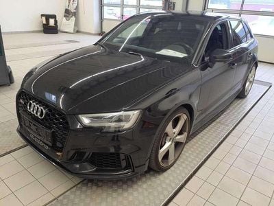 Mythosschwarz metallic Gebraucht 2018 Audi RS3 Sport Limousine | 28.500 € (Fairer Preis)