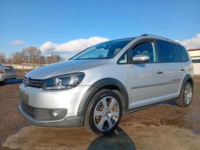 Silber Gebraucht 2012 VW Touran Cross Van / Kleinbus | 6.590 € (Guter Preis)