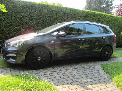 Gebraucht Kia Ceed Sportswagon 135 PS (99 kW) 2018 Grau Kombi