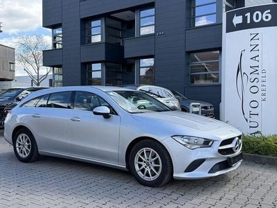 Gebraucht Mercedes CLA200 Shooting Brake 150 PS (110 kW) 2021 Silber Kombi