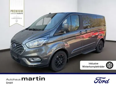 Usata Ford Tourneo Titanium 131 CV (96 kW) 2021 Grigio Monovolume