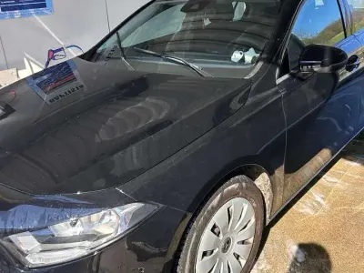 Gebraucht Mercedes A180 Style 116 PS (85 kW) 2019 Schwarz Limousine