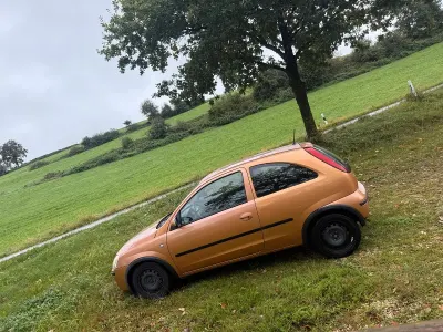 Gebraucht Opel Corsa 80 PS (58 kW) 2004 Gold Kleinwagen