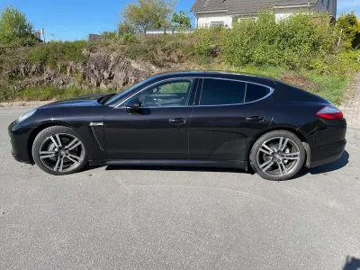 Gebraucht Porsche Panamera 4S 400 PS (294 kW) 2011 Schwarz Limousine