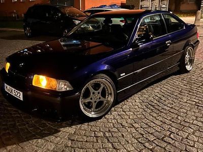 Second-hand BMW 323 Performance 170 CP (125 kW) 1998 Albastru Coupe