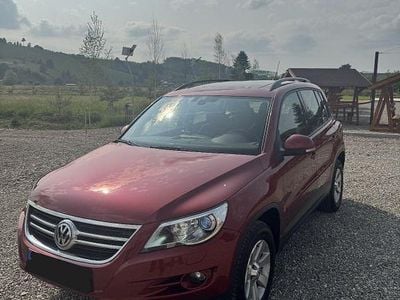 Rot Gebraucht 2010 VW Tiguan Track & Field SUV | 8.200 € (Fairer Preis)