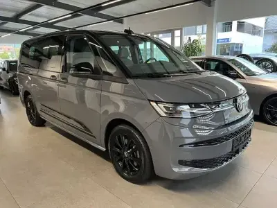 Usata VW Multivan Edition 150 CV (110 kW) 2024 Andere Monovolume