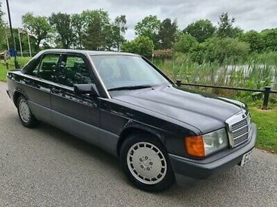 gebraucht Mercedes 190 2.6 Benzin