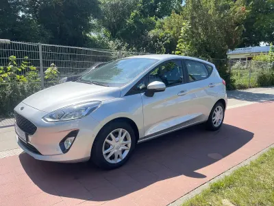Gebraucht Ford Fiesta Cool & Connect 101 PS (74 kW) 2019 Silber Kleinwagen