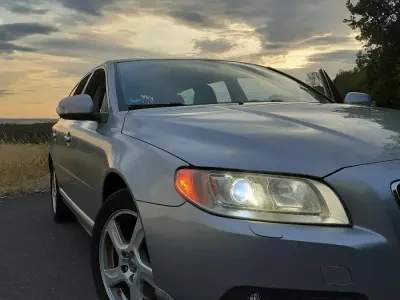 Gebraucht Volvo V70 205 PS (150 kW) 2010 Grau Kombi