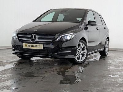 Schwarz Gebraucht 2017 Mercedes B200 Urban Van / Kleinbus | 17.360 € (Guter Preis)
