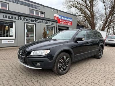 Gebraucht Volvo XC70 Momentum 181 PS (133 kW) 2016 Schwarz Kombi