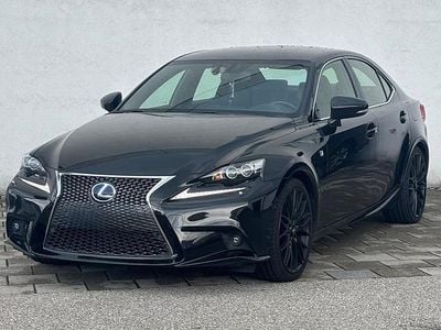 Lexus IS300h