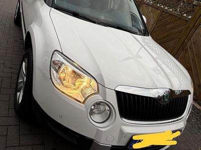 Gebraucht Skoda Yeti 140 PS (102 kW) 2011 Weiß SUV