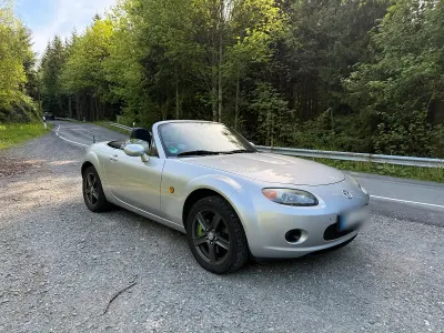 Używany Mazda MX5 126 KM (92 kW) 2006 Srebrny Kabriolet