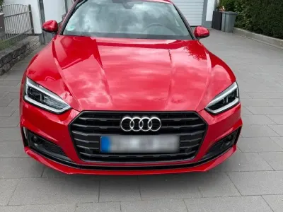 Gebraucht Audi A5 Sportback Ambiente 170 PS (125 kW) 2019 Rot Kleinwagen
