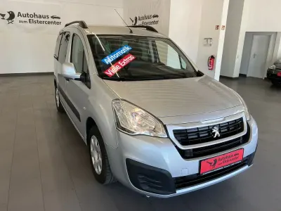 Gebraucht Peugeot TePee Active 99 PS (72 kW) 2016 Grau Van / Kleinbus