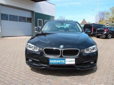 Gebraucht BMW 320 Sport Line 184 PS (135 kW) 2014 Schwarz Limousine