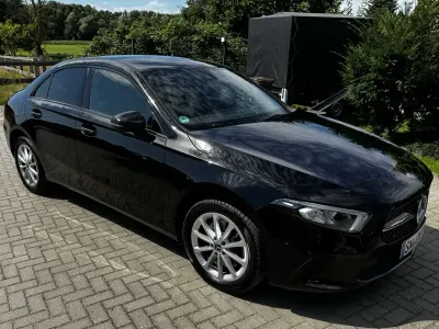 Gebraucht Mercedes A250 160 PS (117 kW) 2022 Schwarz Limousine