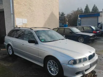 Gebraucht BMW 530 Exclusive 193 PS (141 kW) 2002 Silber Kombi