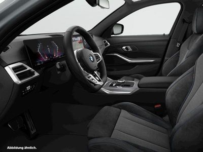 Grau Gebraucht 2025 BMW 318 M Sport Kombi | 37.693 € (Fairer Preis)