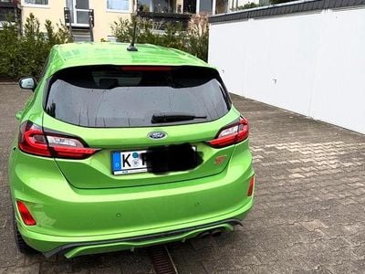 Grün Gebraucht 2023 Ford Fiesta Performance Edition Limousine | 24.250 € (Fairer Preis)