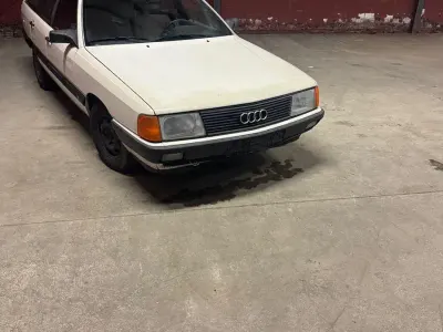 Gebraucht Audi 100 122 PS (89 kW) 1984 Weiß Kombi