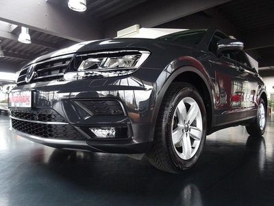 Grau Gebraucht 2020 VW Tiguan Highline SUV | 23.990 € (Superpreis)
