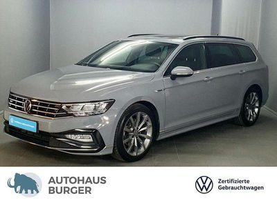 Mondsteingrau (metallic) Gebraucht 2023 VW Passat R-line Kombi | 28.970 € (Etwas zu teuer)
