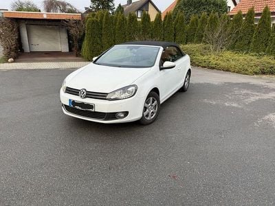 Gebraucht VW Golf Cabriolet 122 PS (89 kW) 2012 Weiß Cabrio