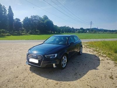 Gebraucht Audi A3 150 PS (110 kW) 2018 Blau Limousine