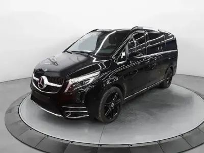 Gebraucht Mercedes V300 AMG 237 PS (174 kW) 2019 Schwarz Van / Kleinbus