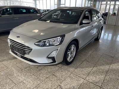 Silber, metallic Gebraucht 2021 Ford Focus Cool & Connect | 16.450 € (Guter Preis)