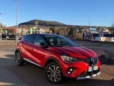 Rot Gebraucht 2021 Renault Captur Techno SUV | 17.900 € (Fairer Preis)