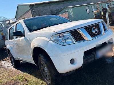 Gebraucht Nissan Pathfinder 171 PS (125 kW) 2007 Weiß SUV