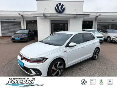 Usata VW Polo IQ Drive 207 CV (152 kW) 2024 Bianco Utilitaria