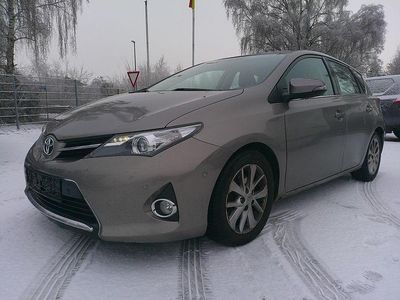 Braun Gebraucht 2013 Toyota Auris Edition Limousine | 5.450 €