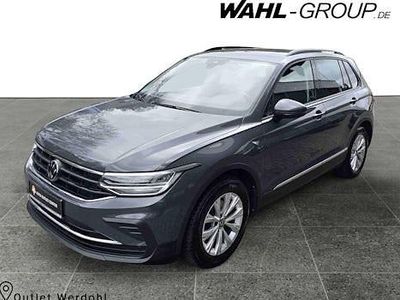 Grau Gebraucht 2024 VW Tiguan Life SUV | 32.380 € (Guter Preis)