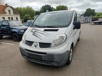 Gebraucht Renault Trafic 115 PS (84 kW) 2012 Weiß Van / Kleinbus