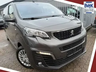 Gebraucht Peugeot Traveller Business-Line 144 PS (105 kW) 2022 Grau Van / Kleinbus