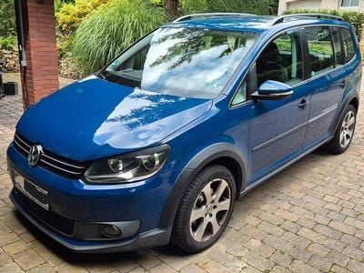 VW Touran Cross