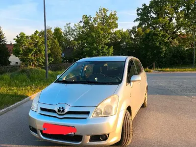 Brugt Toyota Corolla 110 HK (80 kW) 2004 Sølv Stationcar