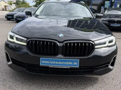 Gebraucht BMW 520 Luxury Line 190 PS (139 kW) 2023 Schwarz Limousine