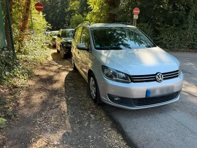 Gebraucht VW Touran 105 PS (77 kW) 2013 Silber Van / Kleinbus