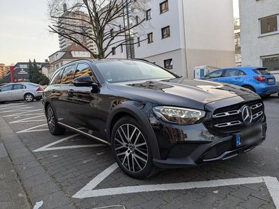 Mercedes E200