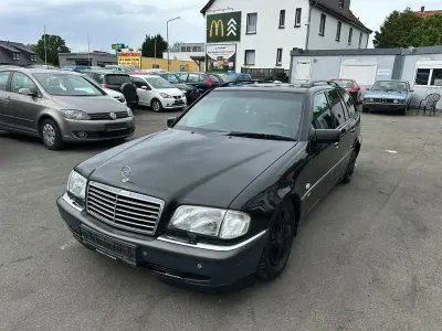 Gebraucht Mercedes C240 170 PS (125 kW) 1998 Schwarz Limousine