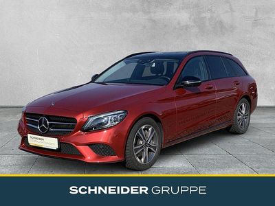 Gebraucht Mercedes C300 Avantgarde 245 PS (180 kW) 2020 Rot Kombi