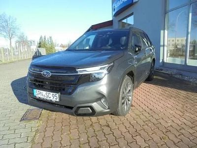 Usata Subaru Forester Platinum 136 CV (100 kW) 2025 Grigio SUV