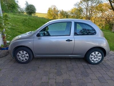 Usata Nissan Micra 75 CV (55 kW) 2003 Argento Utilitaria